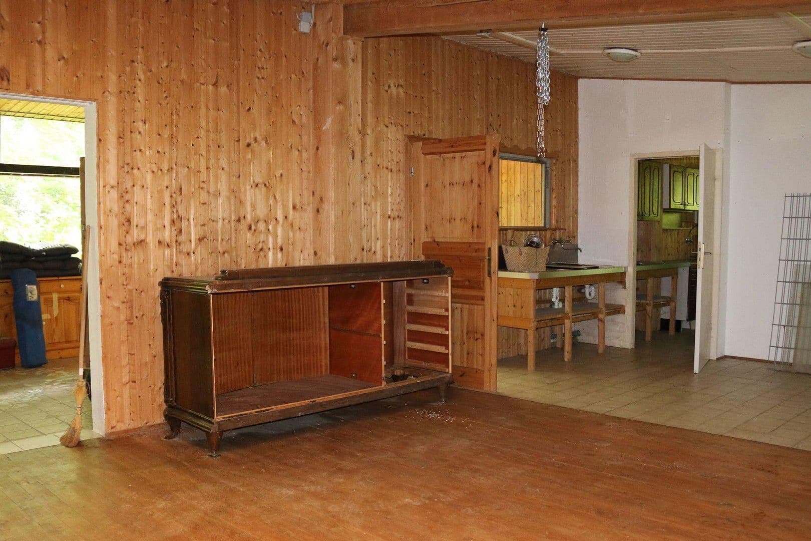 Prodej domu 174 m², pozemek 16.759 m², Olzheim, Porýní-Falc Prodej domu 174 m², pozemek 16.759 m², Olzheim, Porýní-Falc