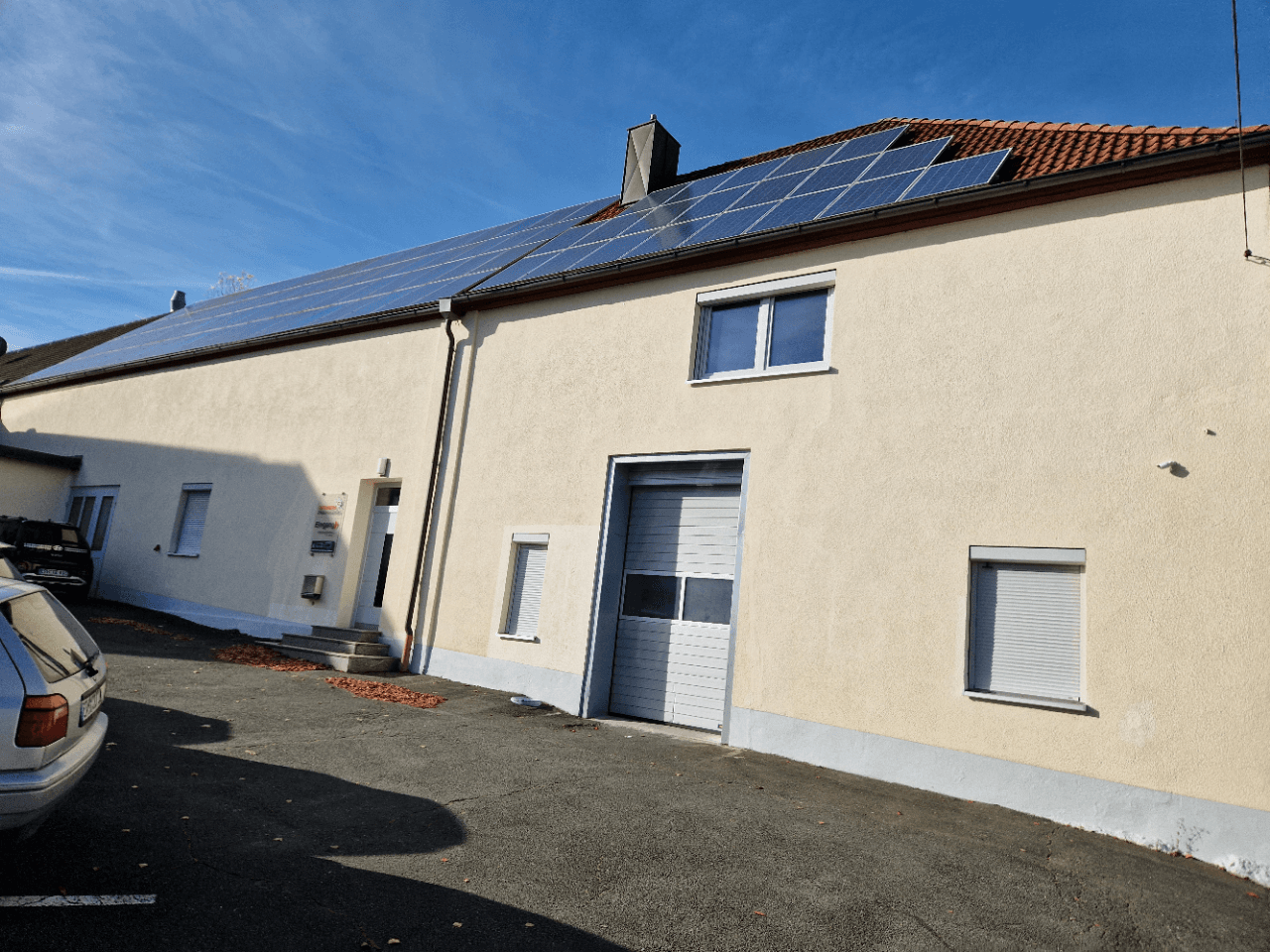 Prodej nebytového prostoru 1.213 m², Schleifweg 1b, Uttenreuth, Bavorsko Prodej nebytového prostoru 1.213 m², Schleifweg 1b, Uttenreuth, Bavorsko