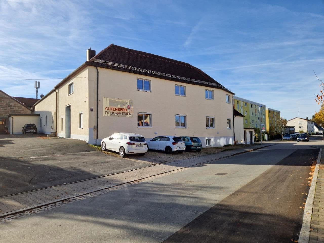 Prodej nebytového prostoru 1.213 m², Schleifweg 1b, Uttenreuth, Bavorsko Prodej nebytového prostoru 1.213 m², Schleifweg 1b, Uttenreuth, Bavorsko