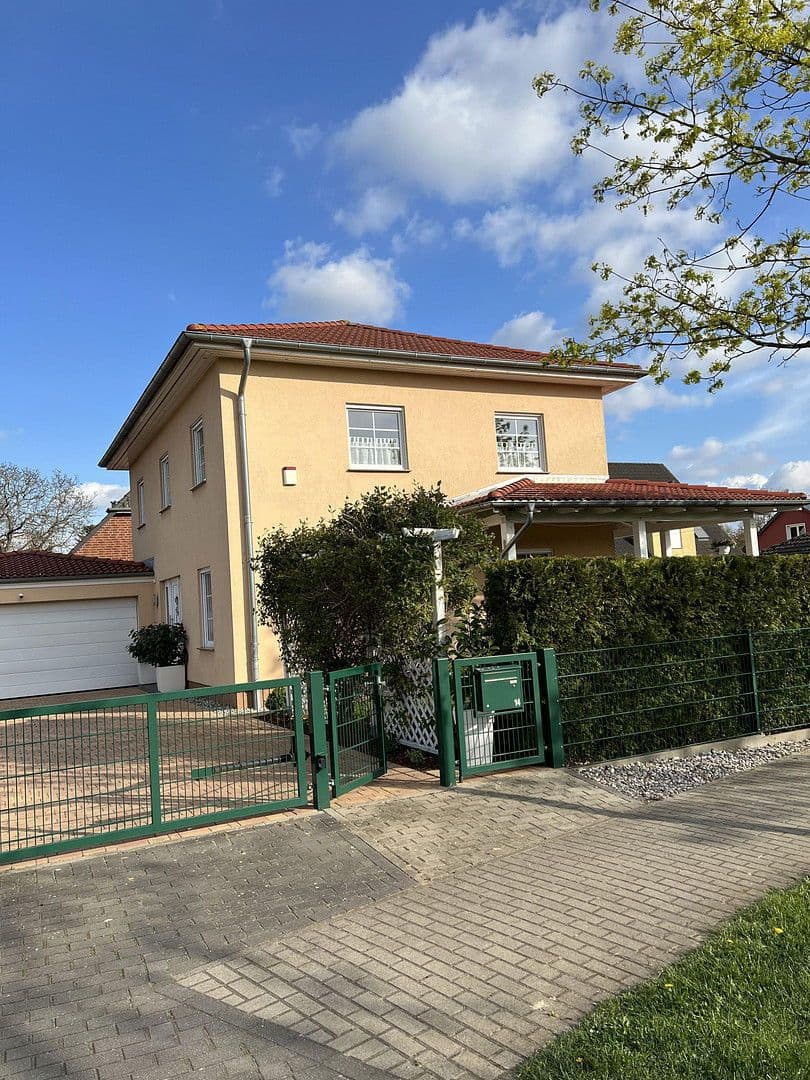 Prodej domu 140 m², pozemek 433 m², Hohen Neuendorf, Braniborsko Prodej domu 140 m², pozemek 433 m², Hohen Neuendorf, Braniborsko