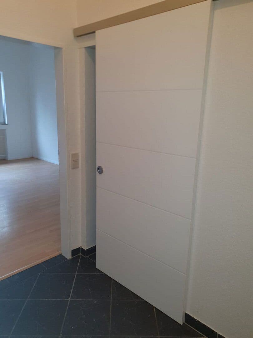 Pronájem bytu 2+1 92 m², Rheinstr. 16, Krefeld, Severní Porýní-Vestfálsko Pronájem bytu 2+1 92 m², Rheinstr. 16, Krefeld, Severní Porýní-Vestfálsko