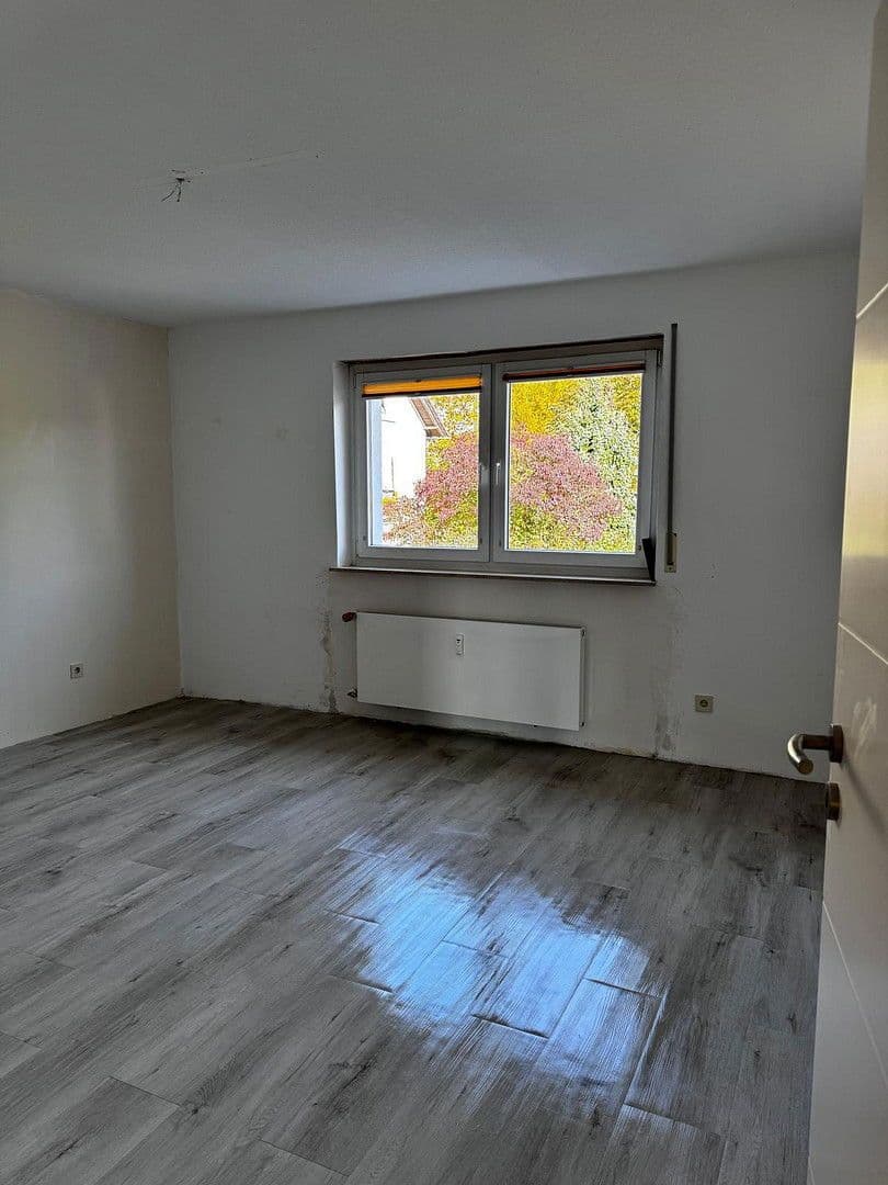 Pronájem bytu 4+1 122 m², Thomas-Mann-Str. 12, Bruchköbel, Hessen Pronájem bytu 4+1 122 m², Thomas-Mann-Str. 12, Bruchköbel, Hessen