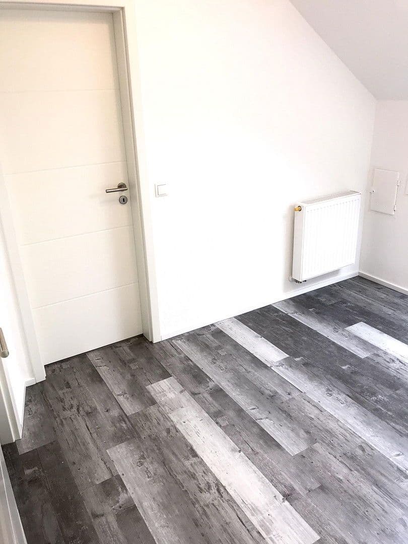 Pronájem bytu 3+1 60 m², Albstadt, Bádensko-Württembersko Pronájem bytu 3+1 60 m², Albstadt, Bádensko-Württembersko