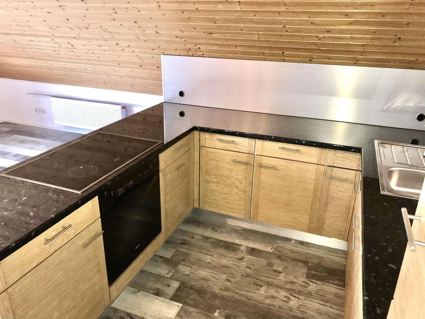 Pronájem bytu 3+1 60 m², Albstadt, Bádensko-Württembersko Pronájem bytu 3+1 60 m², Albstadt, Bádensko-Württembersko