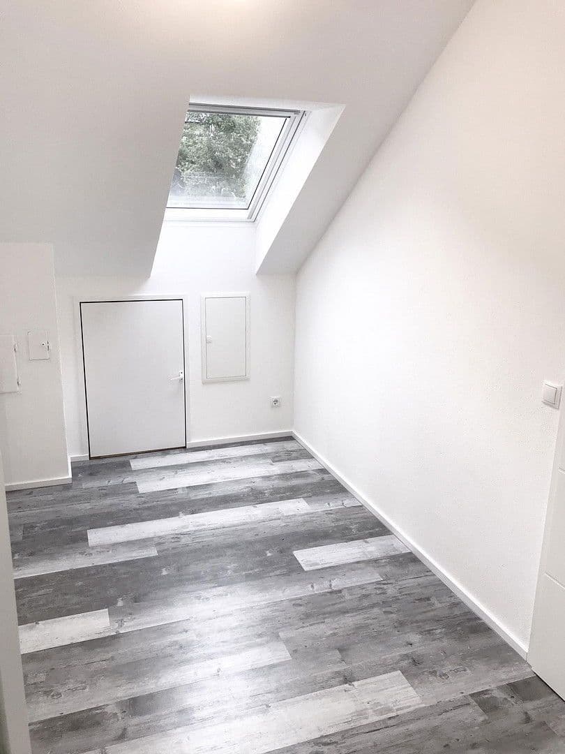 Pronájem bytu 3+1 60 m², Albstadt, Bádensko-Württembersko Pronájem bytu 3+1 60 m², Albstadt, Bádensko-Württembersko