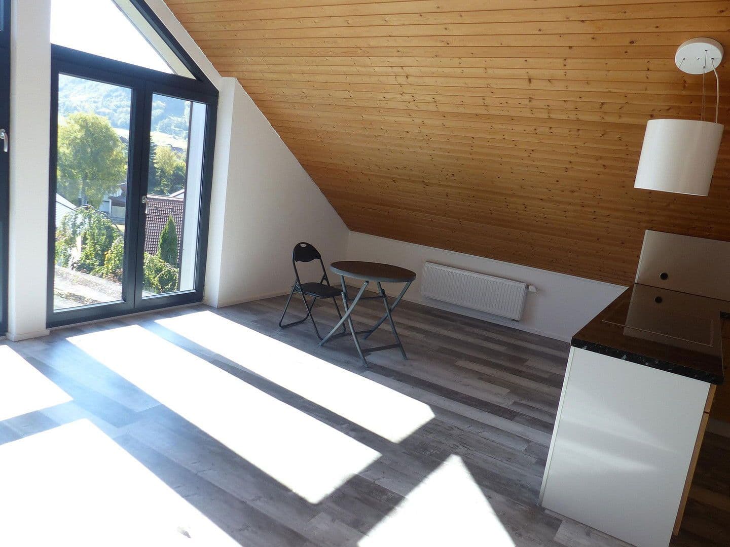 Pronájem bytu 3+1 60 m², Albstadt, Bádensko-Württembersko Pronájem bytu 3+1 60 m², Albstadt, Bádensko-Württembersko