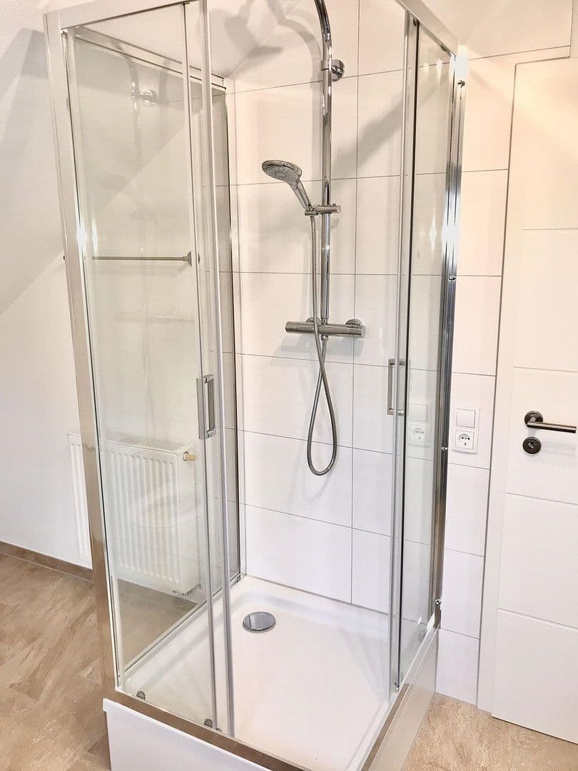 Pronájem bytu 3+1 60 m², Albstadt, Bádensko-Württembersko Pronájem bytu 3+1 60 m², Albstadt, Bádensko-Württembersko