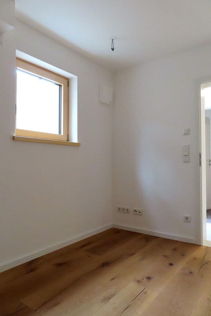Prodej domu 133 m², pozemek 382 m², München, Bavorsko Prodej domu 133 m², pozemek 382 m², München, Bavorsko