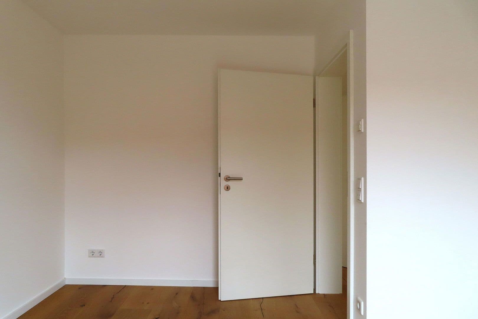 Prodej domu 133 m², pozemek 382 m², München, Bavorsko Prodej domu 133 m², pozemek 382 m², München, Bavorsko
