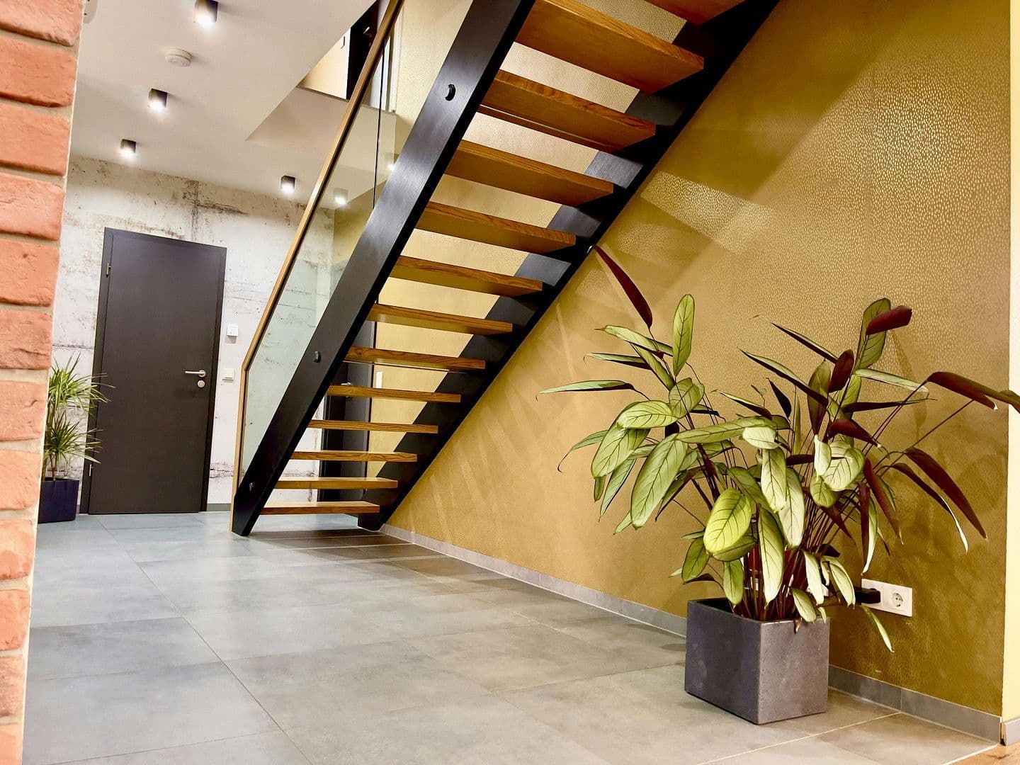 Prodej domu 163 m², pozemek 485 m², Waldshut-Tiengen, Bádensko-Württembersko Prodej domu 163 m², pozemek 485 m², Waldshut-Tiengen, Bádensko-Württembersko