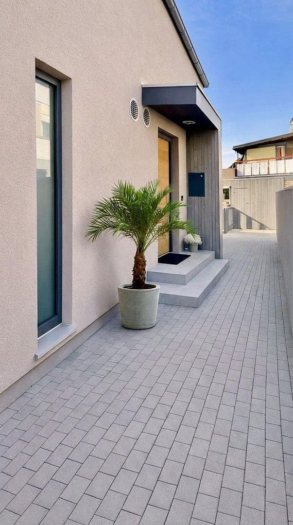 Prodej domu 163 m², pozemek 485 m², Waldshut-Tiengen, Bádensko-Württembersko Prodej domu 163 m², pozemek 485 m², Waldshut-Tiengen, Bádensko-Württembersko