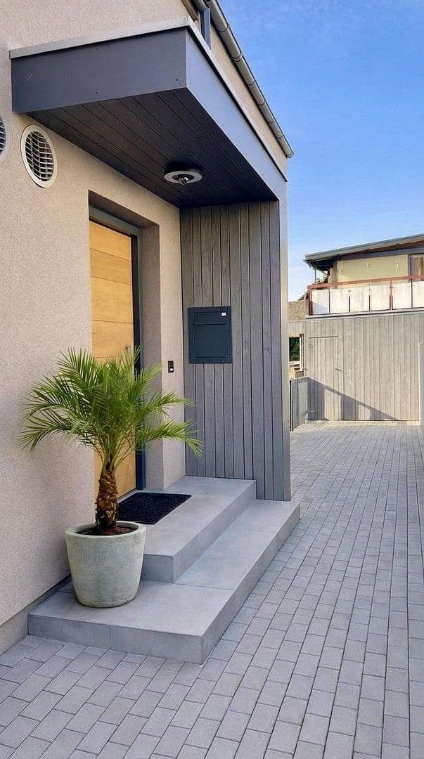 Prodej domu 163 m², pozemek 485 m², Waldshut-Tiengen, Bádensko-Württembersko Prodej domu 163 m², pozemek 485 m², Waldshut-Tiengen, Bádensko-Württembersko