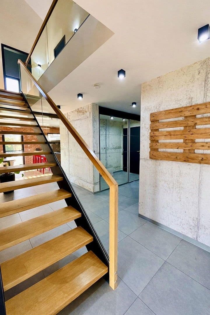 Prodej domu 163 m², pozemek 485 m², Waldshut-Tiengen, Bádensko-Württembersko Prodej domu 163 m², pozemek 485 m², Waldshut-Tiengen, Bádensko-Württembersko