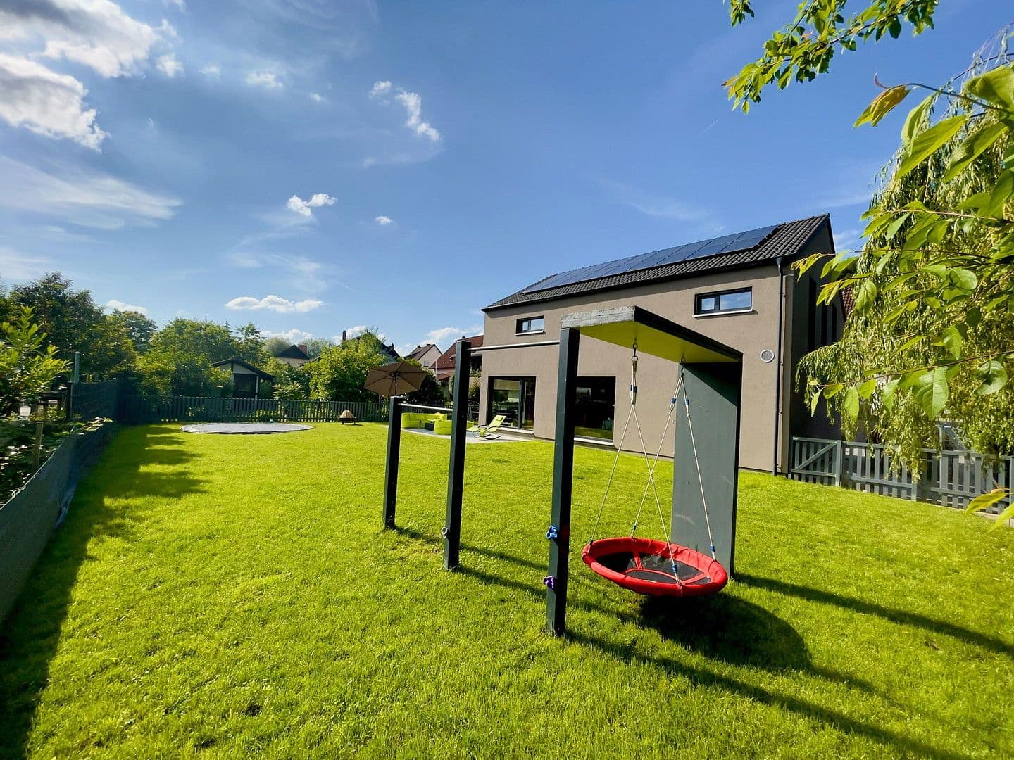 Prodej domu 163 m², pozemek 485 m², Waldshut-Tiengen, Bádensko-Württembersko Prodej domu 163 m², pozemek 485 m², Waldshut-Tiengen, Bádensko-Württembersko