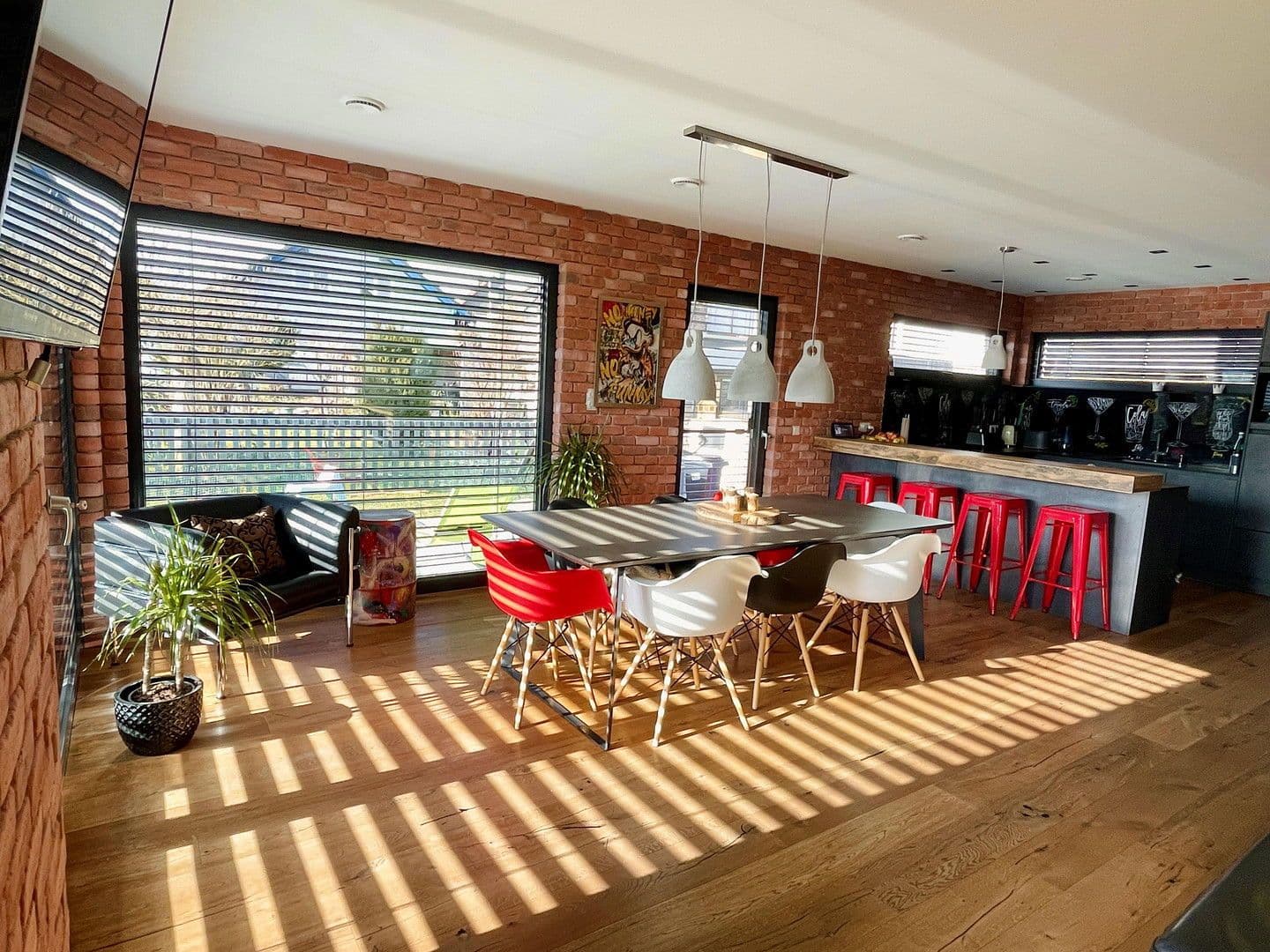 Prodej domu 163 m², pozemek 485 m², Waldshut-Tiengen, Bádensko-Württembersko Prodej domu 163 m², pozemek 485 m², Waldshut-Tiengen, Bádensko-Württembersko