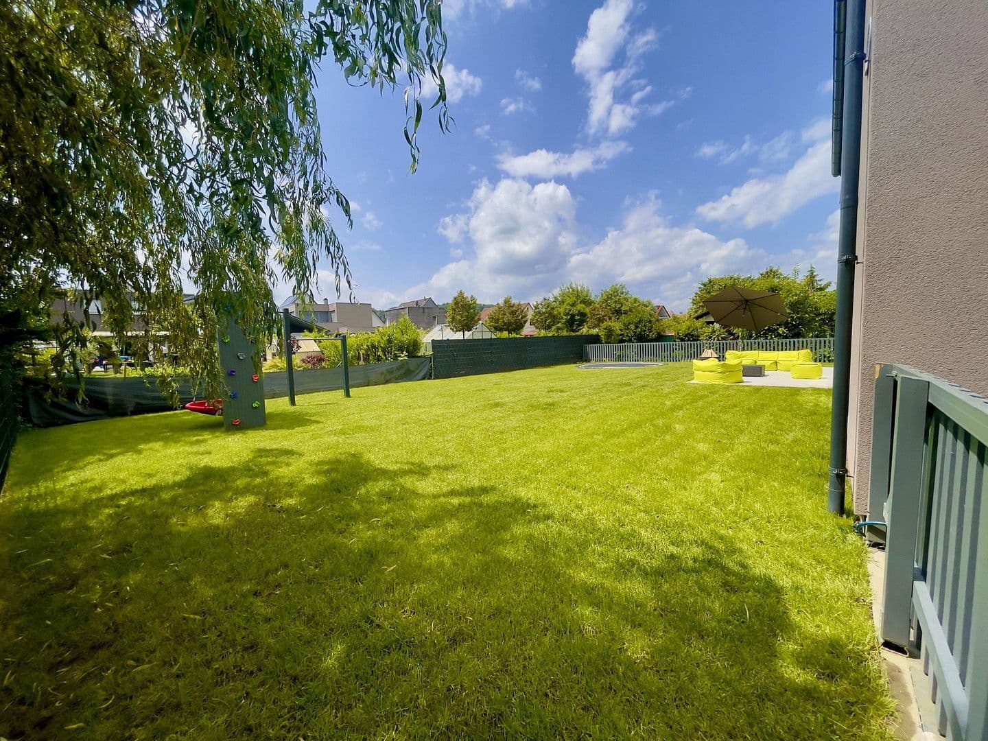 Prodej domu 163 m², pozemek 485 m², Waldshut-Tiengen, Bádensko-Württembersko Prodej domu 163 m², pozemek 485 m², Waldshut-Tiengen, Bádensko-Württembersko