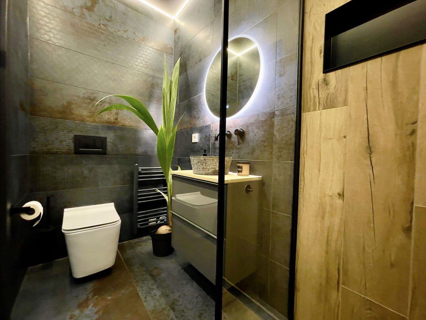 Prodej domu 163 m², pozemek 485 m², Waldshut-Tiengen, Bádensko-Württembersko Prodej domu 163 m², pozemek 485 m², Waldshut-Tiengen, Bádensko-Württembersko