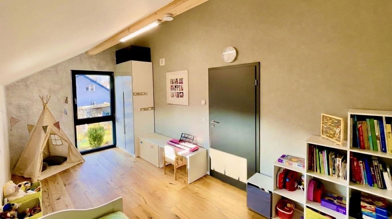 Prodej domu 163 m², pozemek 485 m², Waldshut-Tiengen, Bádensko-Württembersko Prodej domu 163 m², pozemek 485 m², Waldshut-Tiengen, Bádensko-Württembersko