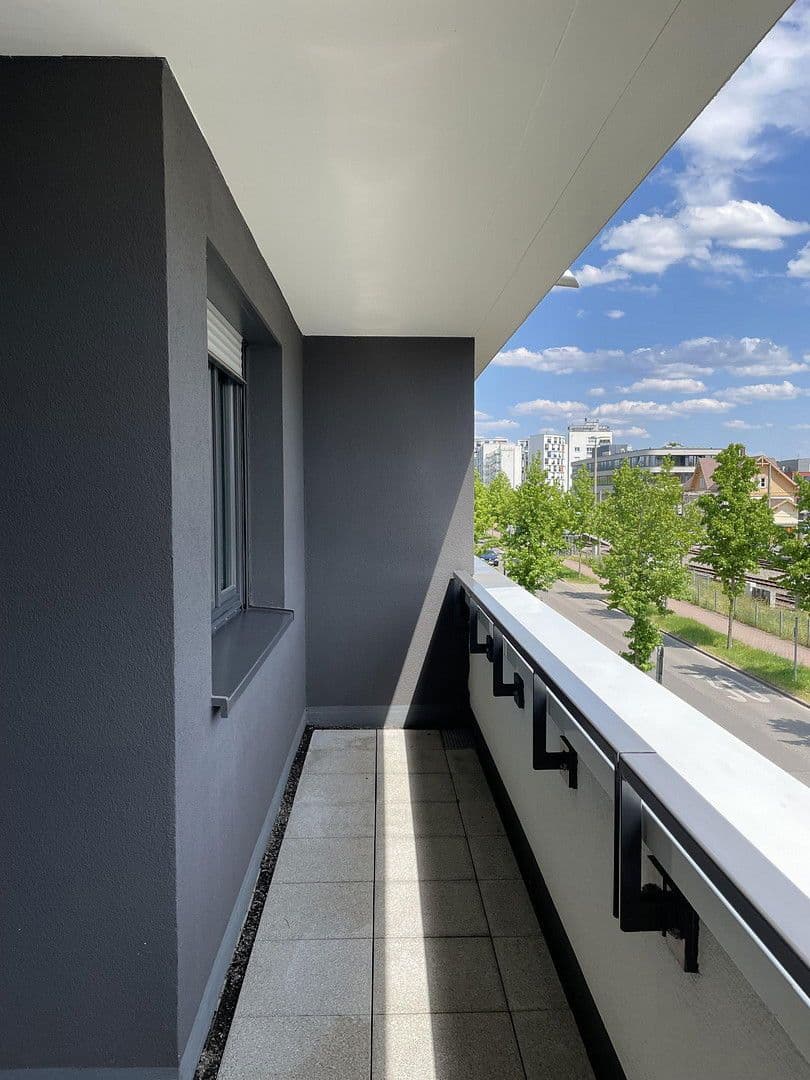 Pronájem bytu 3+1 89 m², Stuttgart, Bádensko-Württembersko Pronájem bytu 3+1 89 m², Stuttgart, Bádensko-Württembersko