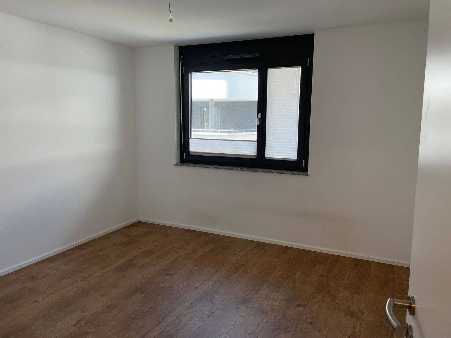 Pronájem bytu 3+1 89 m², Stuttgart, Bádensko-Württembersko Pronájem bytu 3+1 89 m², Stuttgart, Bádensko-Württembersko