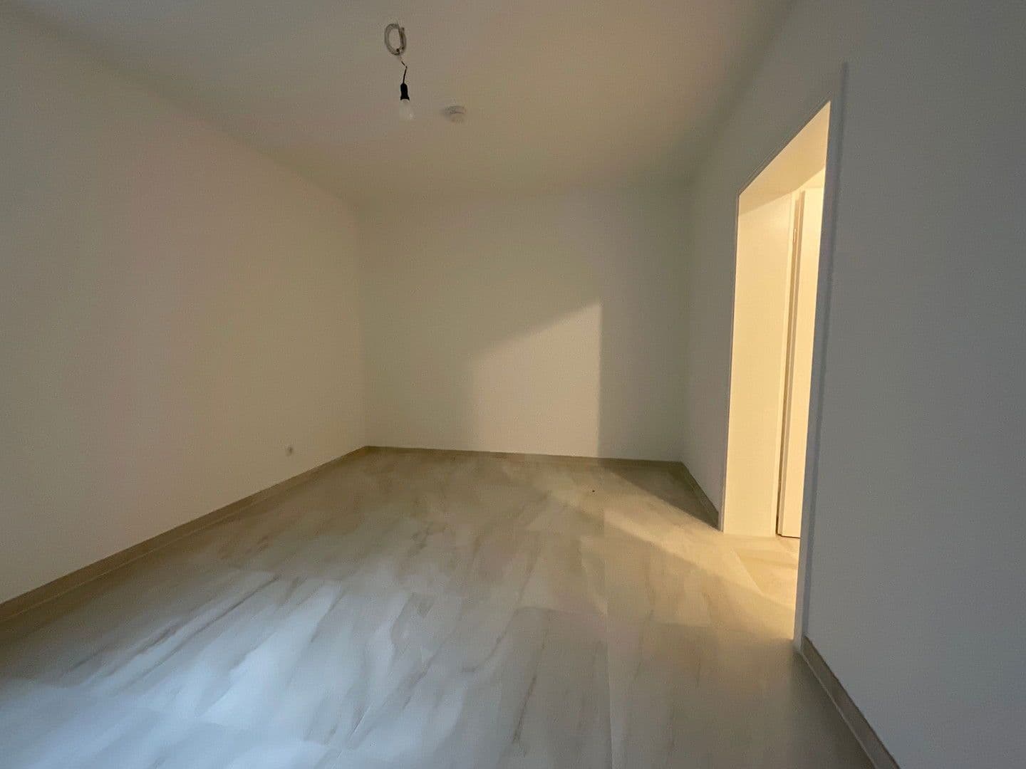 Pronájem bytu 3+1 85 m², Biedenkopf, Hessen Pronájem bytu 3+1 85 m², Biedenkopf, Hessen