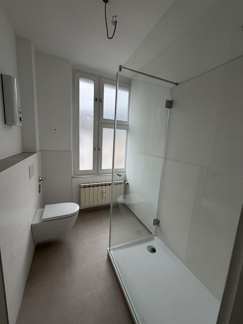 Pronájem bytu 2+1 87 m², Petersbergstraße 88, Köln, Severní Porýní-Vestfálsko Pronájem bytu 2+1 87 m², Petersbergstraße 88, Köln, Severní Porýní-Vestfálsko