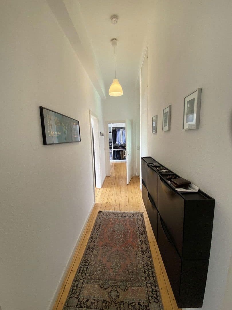 Pronájem bytu 2+1 87 m², Petersbergstraße 88, Köln, Severní Porýní-Vestfálsko Pronájem bytu 2+1 87 m², Petersbergstraße 88, Köln, Severní Porýní-Vestfálsko