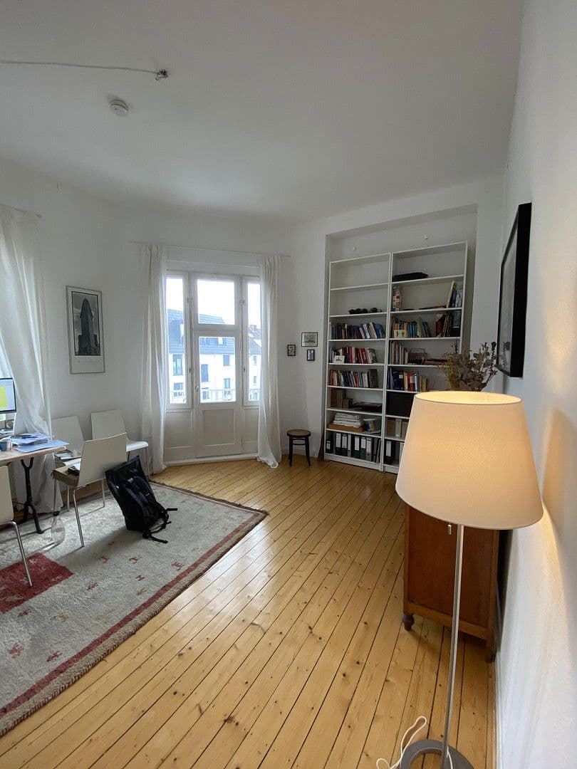 Pronájem bytu 2+1 87 m², Petersbergstraße 88, Köln, Severní Porýní-Vestfálsko Pronájem bytu 2+1 87 m², Petersbergstraße 88, Köln, Severní Porýní-Vestfálsko