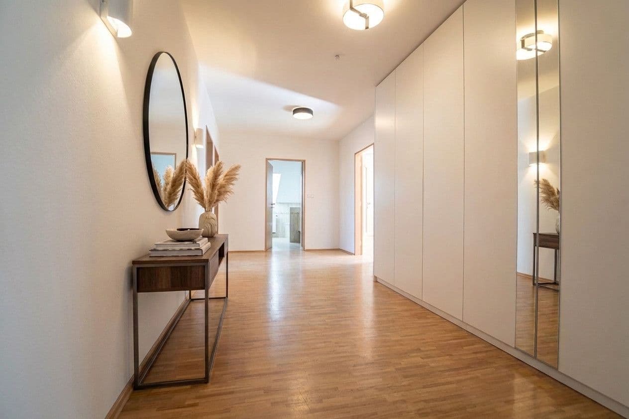 Prodej domu 410 m², pozemek 534 m², Borkovského, Roztoky, Středočeský kraj Prodej domu 410 m², pozemek 534 m², Borkovského, Roztoky, Středočeský kraj