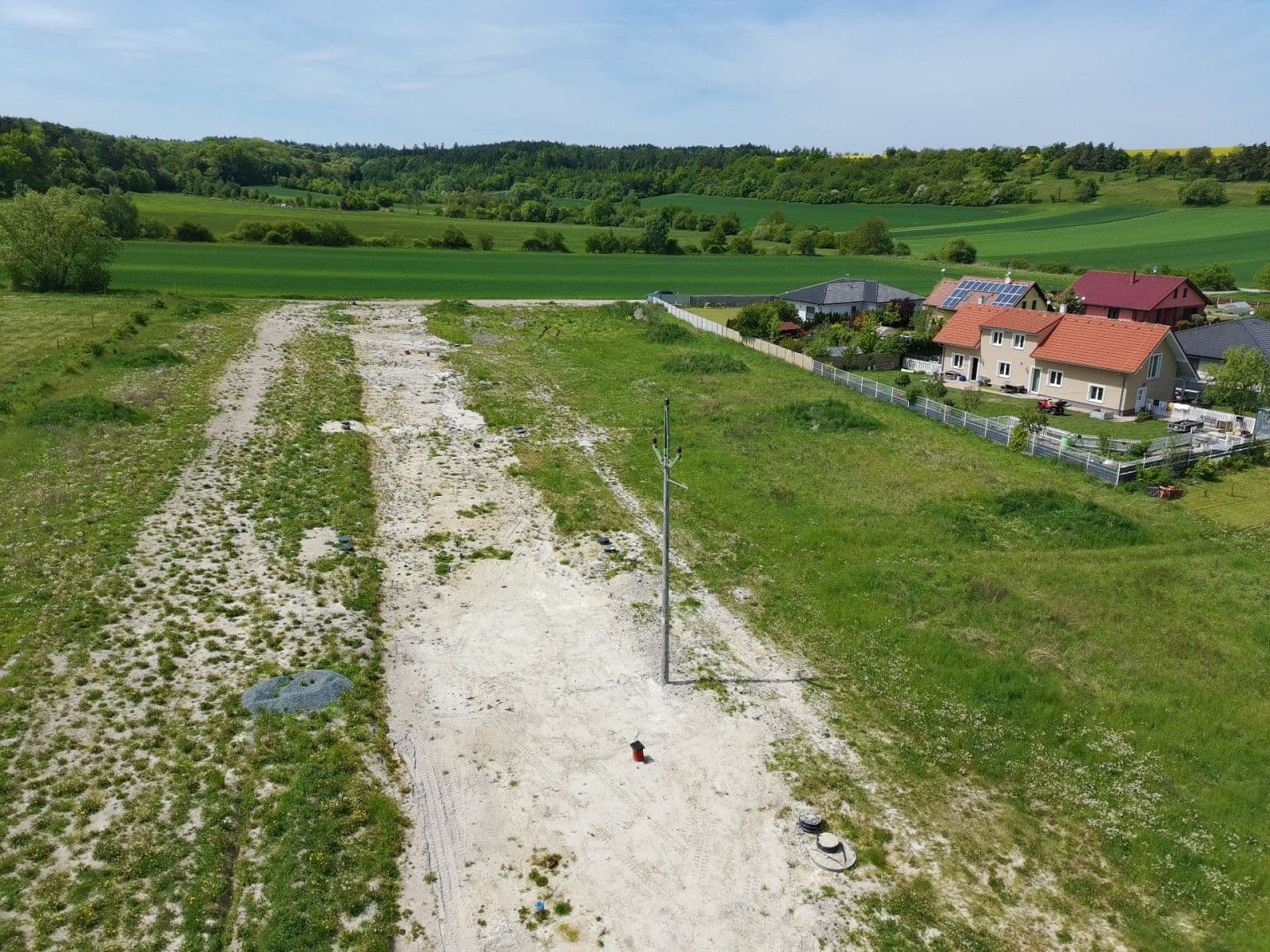 Prodej pozemku 834 m², Mšecké Žehrovice, Středočeský kraj Prodej pozemku 834 m², Mšecké Žehrovice, Středočeský kraj