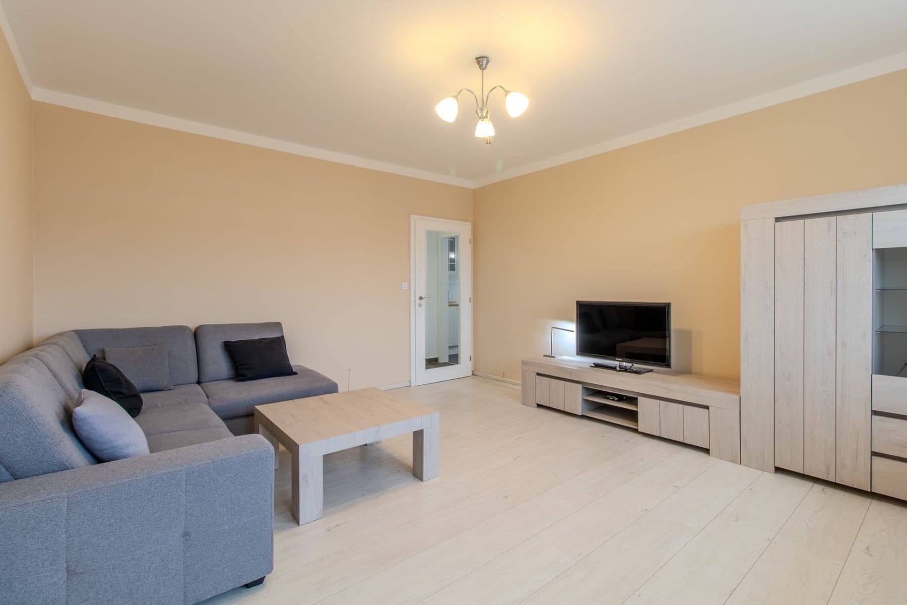 Pronájem bytu 2+1 70 m², Na Hrádku, Kralupy nad Vltavou, Středočeský kraj Pronájem bytu 2+1 70 m², Na Hrádku, Kralupy nad Vltavou, Středočeský kraj