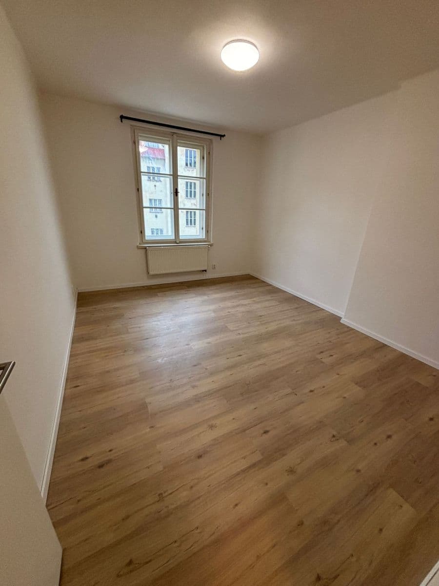 Pronájem bytu 2+1 36 m², Žerotínova, Praha, Praha Pronájem bytu 2+1 36 m², Žerotínova, Praha, Praha