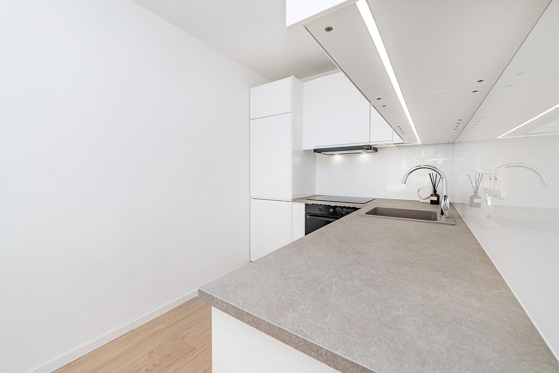 Prodej bytu 2+kk 46 m², Tererova, Praha, Praha Prodej bytu 2+kk 46 m², Tererova, Praha, Praha