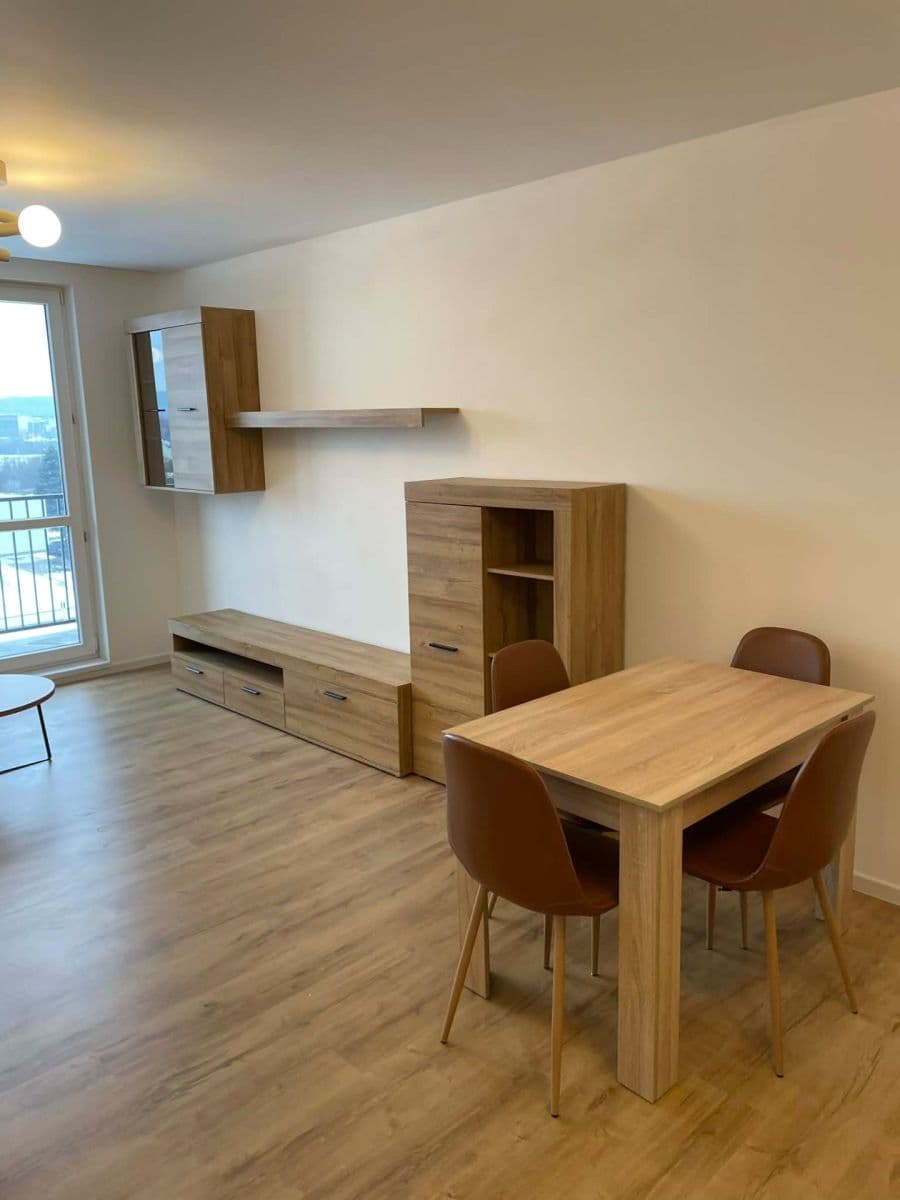 Pronájem bytu 2+1 50 m², Obchodná, Strážske, Košický kraj Pronájem bytu 2+1 50 m², Obchodná, Strážske, Košický kraj