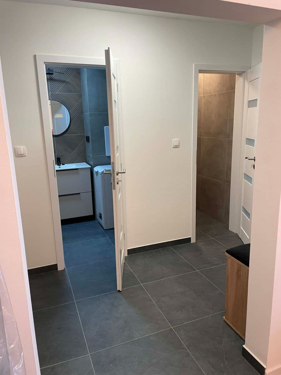 Pronájem bytu 2+1 50 m², Obchodná, Strážske, Košický kraj Pronájem bytu 2+1 50 m², Obchodná, Strážske, Košický kraj