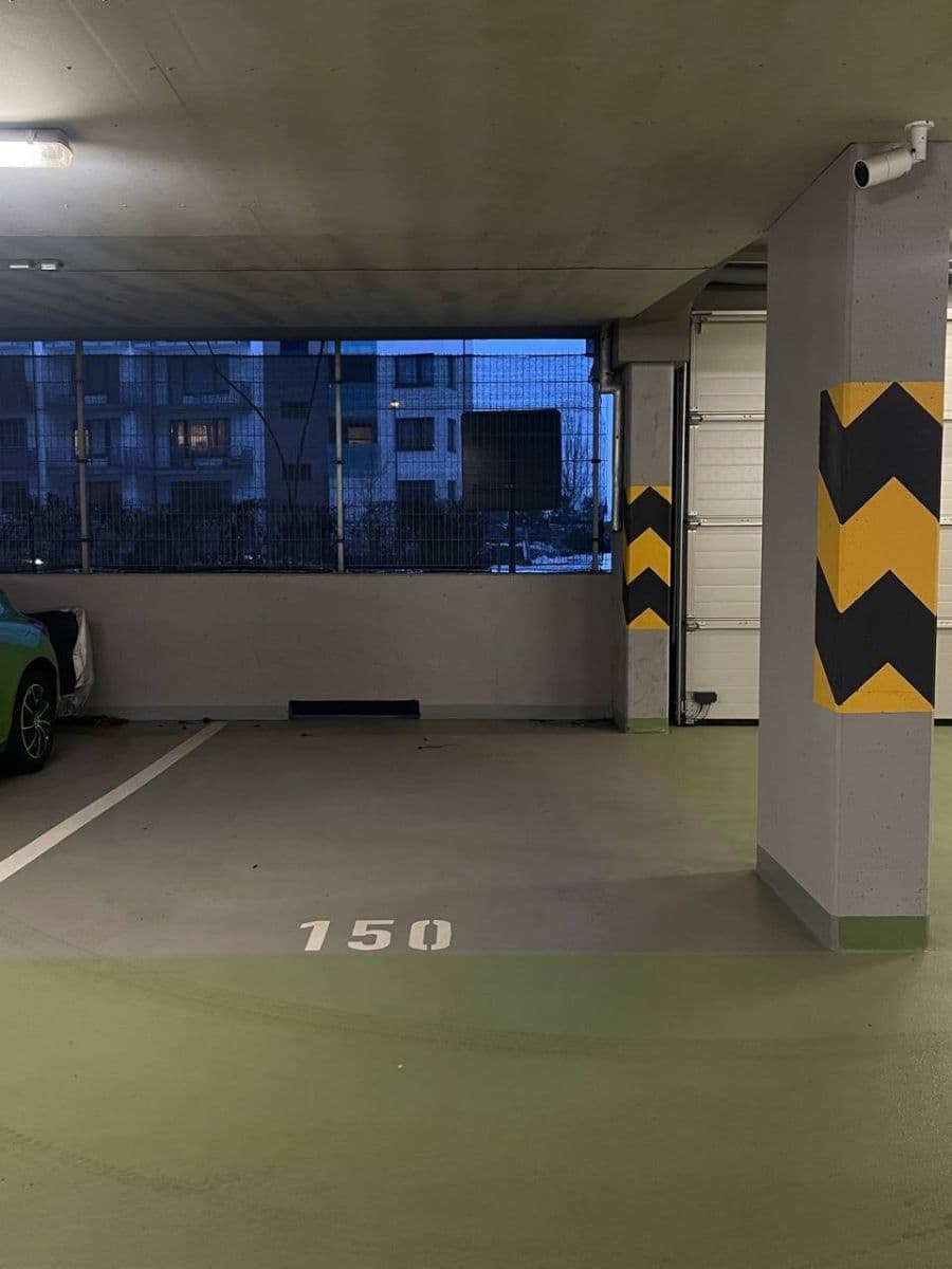 Pronájem garáže 15 m², Praha, Praha Pronájem garáže 15 m², Praha, Praha