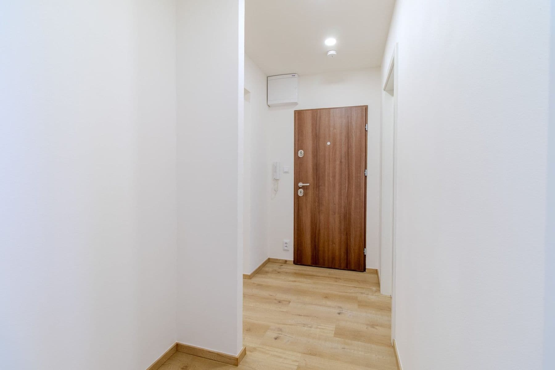 Pronájem bytu 3+1 69 m², Slancova, Praha, Praha Pronájem bytu 3+1 69 m², Slancova, Praha, Praha