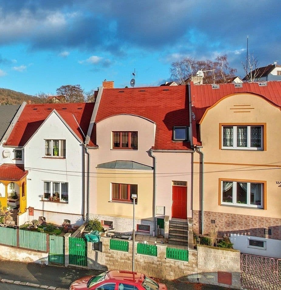 Pronájem bytu 2+kk 60 m², Ulice práce, Ústí nad Labem, Ústecký kraj Pronájem bytu 2+kk 60 m², Ulice práce, Ústí nad Labem, Ústecký kraj