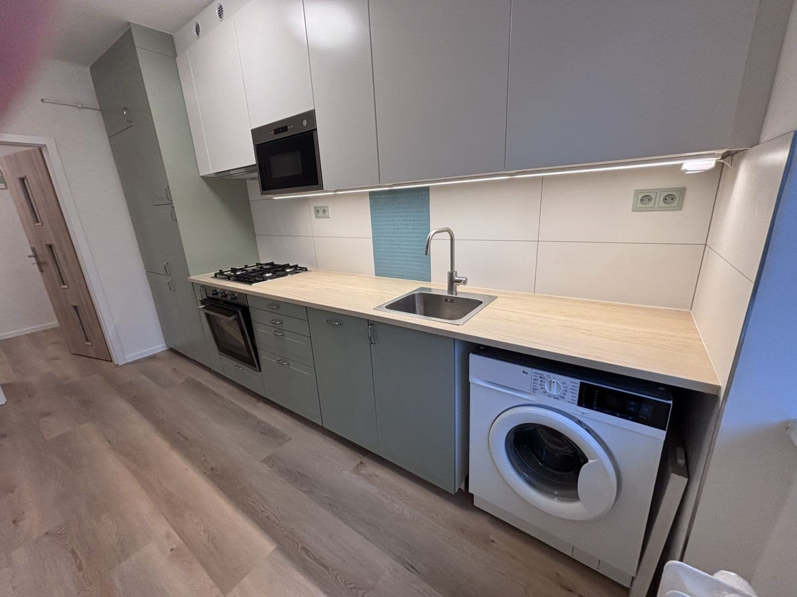 Pronájem bytu 2+1 60 m², Budovatelská, Ostrava, Moravskoslezský kraj Pronájem bytu 2+1 60 m², Budovatelská, Ostrava, Moravskoslezský kraj