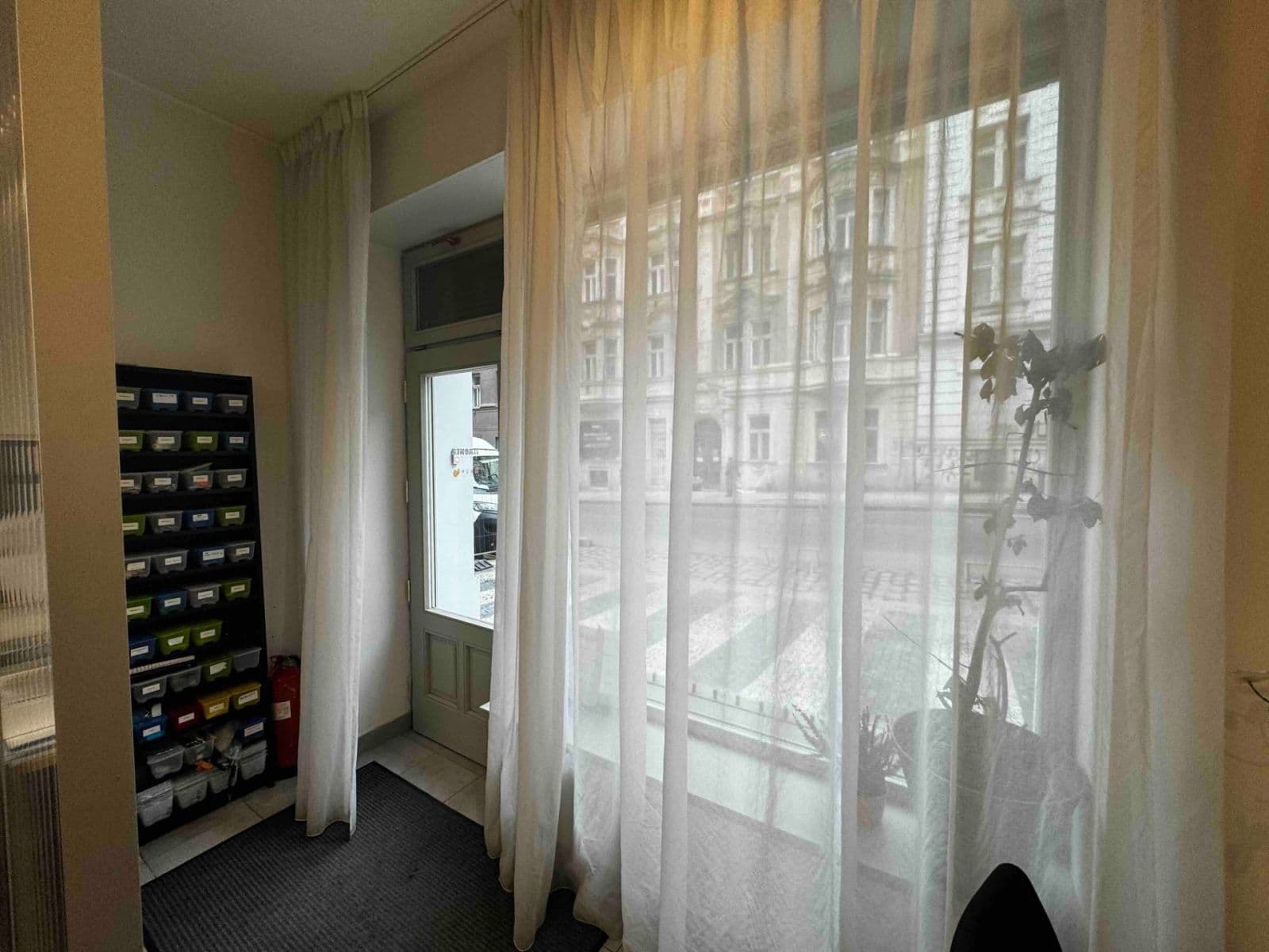 Pronájem kanceláře 85 m², Bělehradská, Praha, Praha Pronájem kanceláře 85 m², Bělehradská, Praha, Praha