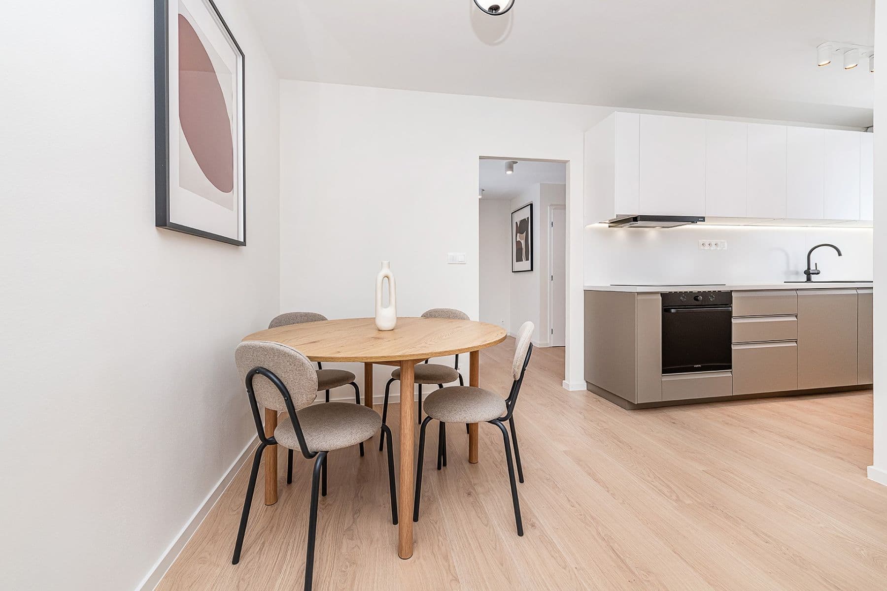 Prodej bytu 2+kk 42 m², Bulharská, Praha, Praha Prodej bytu 2+kk 42 m², Bulharská, Praha, Praha