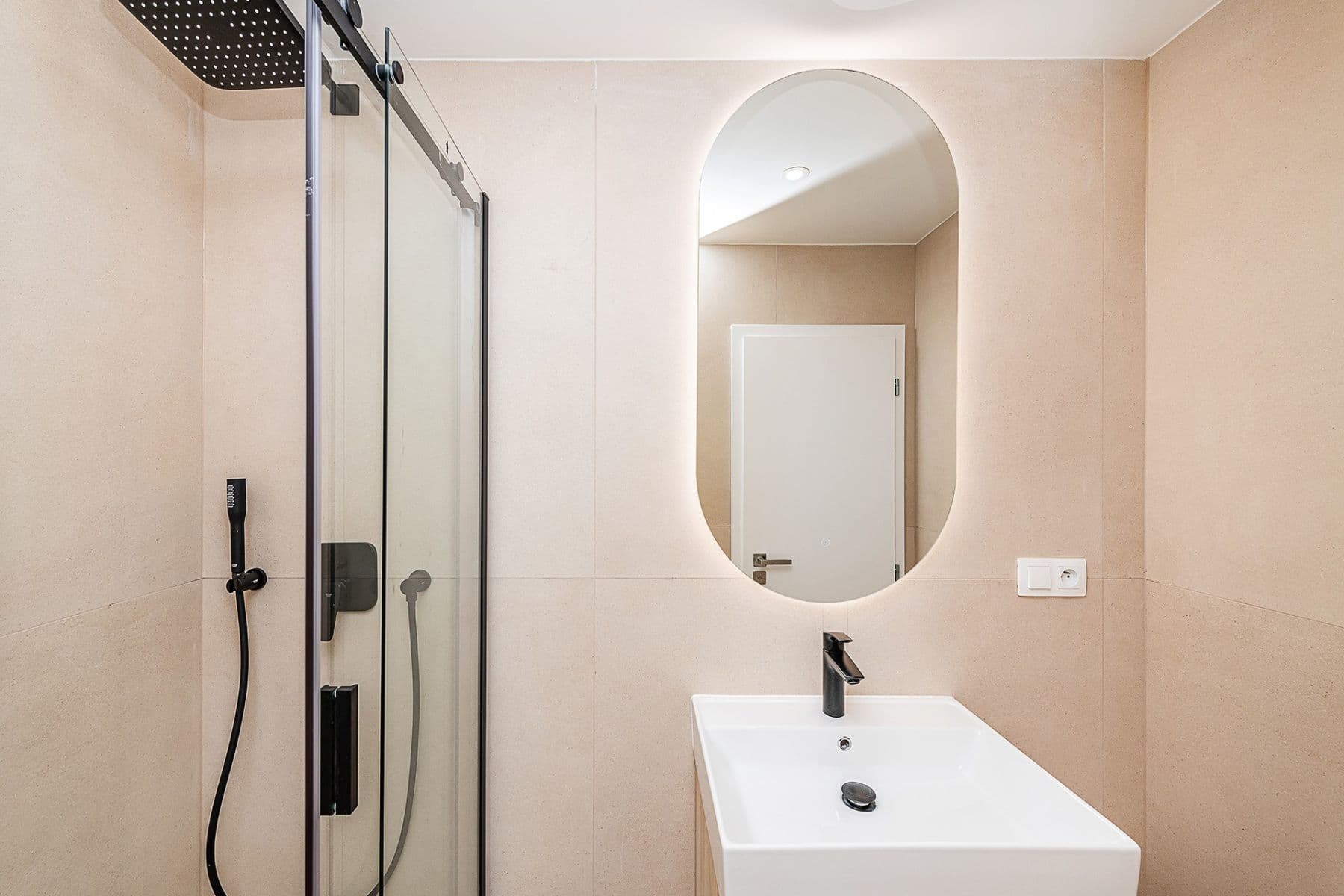 Prodej bytu 2+kk 42 m², Bulharská, Praha, Praha Prodej bytu 2+kk 42 m², Bulharská, Praha, Praha