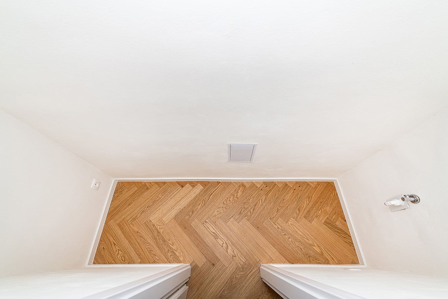 Prodej bytu 2+kk 42 m², Bulharská, Praha, Praha Prodej bytu 2+kk 42 m², Bulharská, Praha, Praha