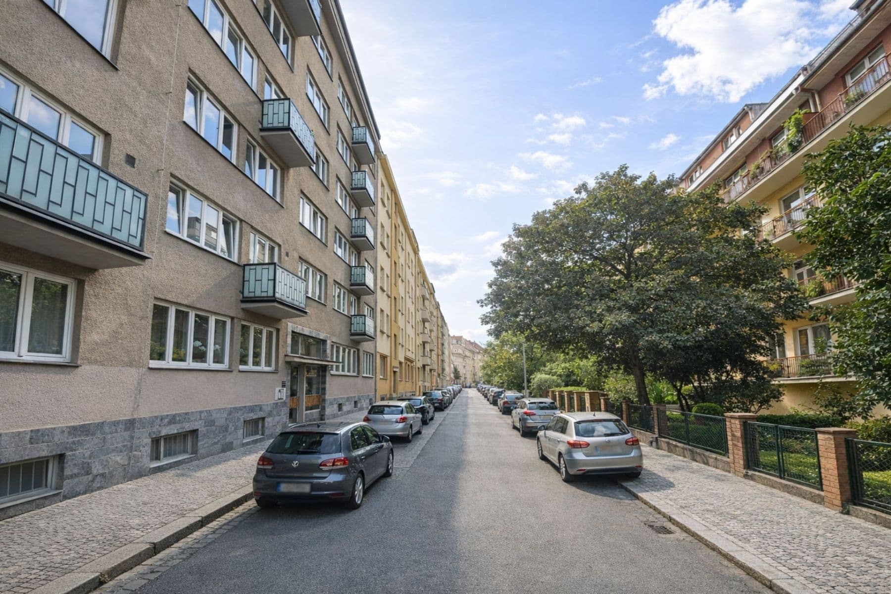 Prodej bytu 2+kk 42 m², Bulharská, Praha, Praha Prodej bytu 2+kk 42 m², Bulharská, Praha, Praha