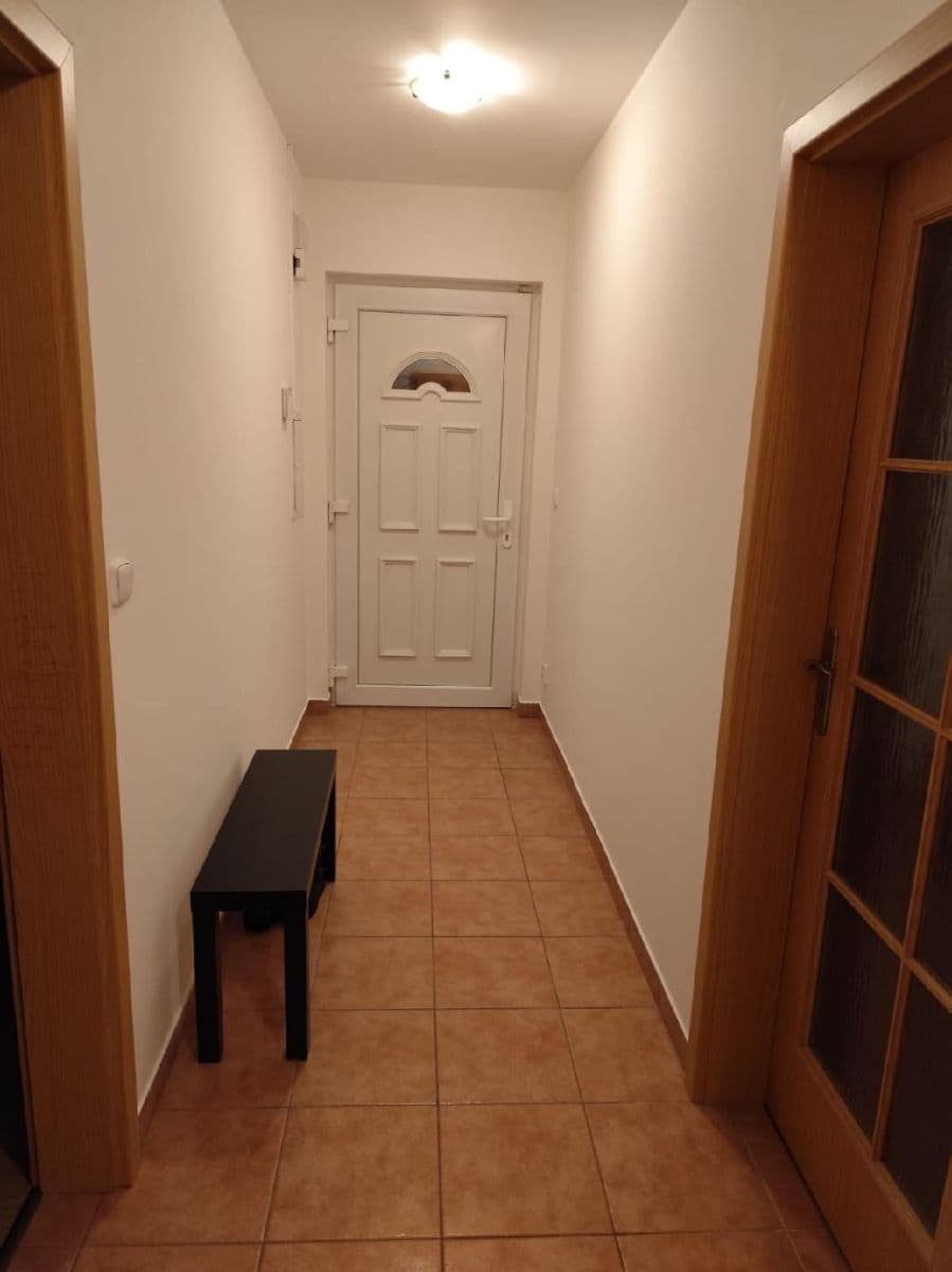 Pronájem bytu 2+kk 58 m², Na Ladech, Květnice, Středočeský kraj Pronájem bytu 2+kk 58 m², Na Ladech, Květnice, Středočeský kraj