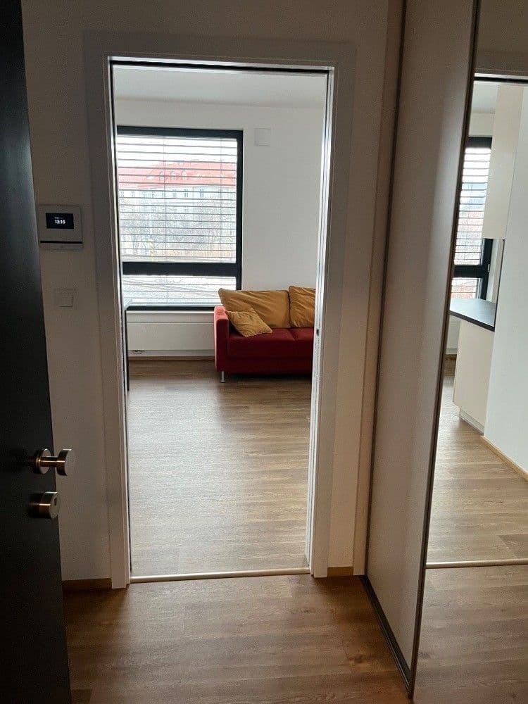 Pronájem bytu 1+kk 38 m², Závišova, Praha, Praha Pronájem bytu 1+kk 38 m², Závišova, Praha, Praha