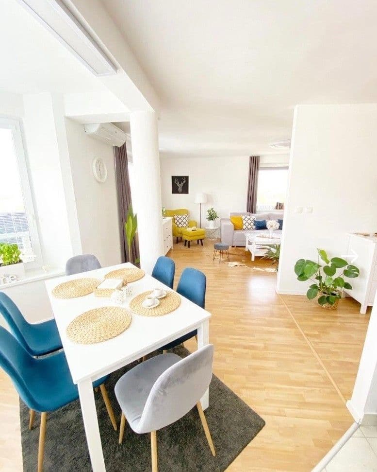 Pronájem bytu 2+1 65 m², Planét, Ružinov, Bratislavský kraj Pronájem bytu 2+1 65 m², Planét, Ružinov, Bratislavský kraj