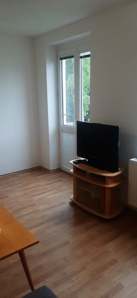 Pronájem bytu 2+kk 40 m², Lesní, Luštěnice, Středočeský kraj Pronájem bytu 2+kk 40 m², Lesní, Luštěnice, Středočeský kraj