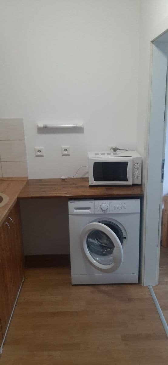 Pronájem bytu 2+kk 40 m², Lesní, Luštěnice, Středočeský kraj Pronájem bytu 2+kk 40 m², Lesní, Luštěnice, Středočeský kraj