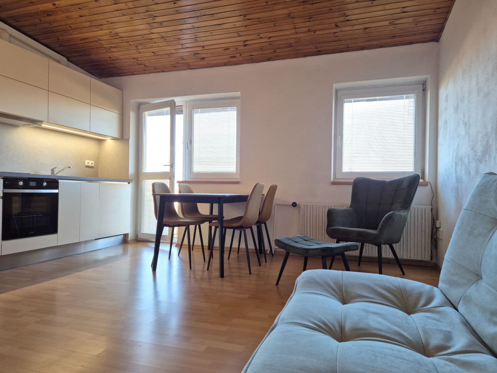 Pronájem bytu 3+kk 82 m², Hněvkovského, Brno, Jihomoravský kraj Pronájem bytu 3+kk 82 m², Hněvkovského, Brno, Jihomoravský kraj